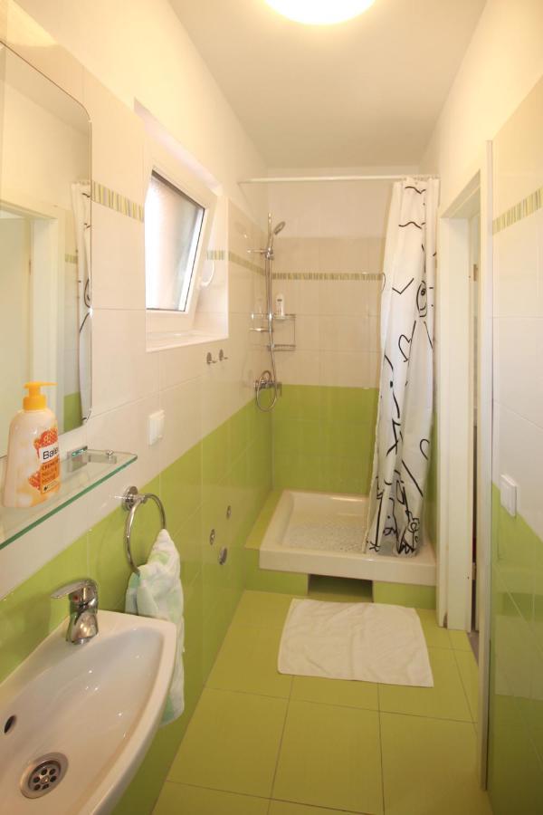 Apartmani Zem, Krk Krk Town Eksteriør billede