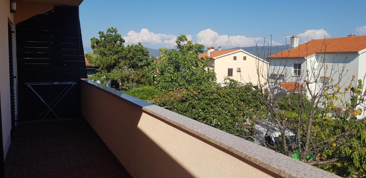 Apartmani Zem, Krk Krk Town Eksteriør billede